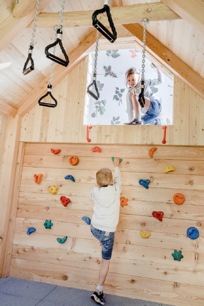 Unser Park 6 DFF WP KletterturmKinder 7 min