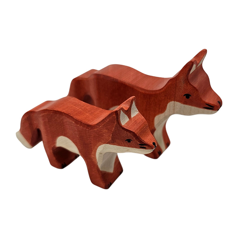 Fuchsfamilie Holztiger